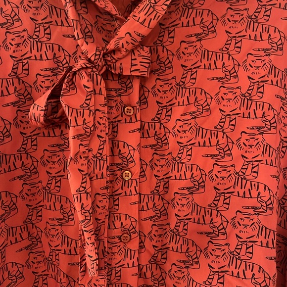 Tiger print orange blouse with tie - Picture 2 of 4